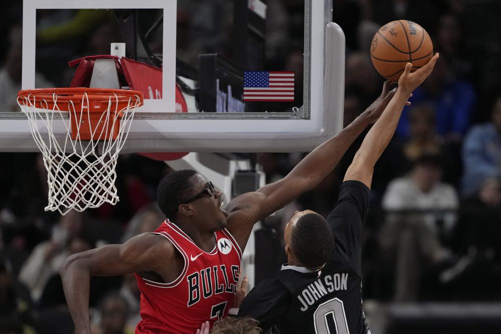 展现出其竞 展现出其竞